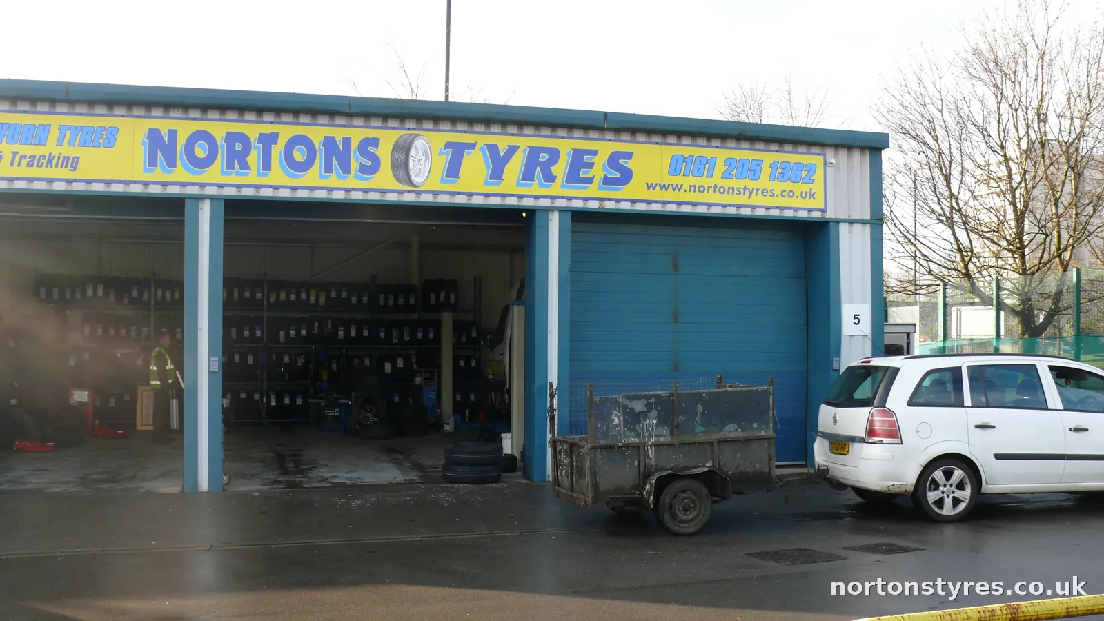Nortons Tyres bays and sign Nortons Tyres bays and sign